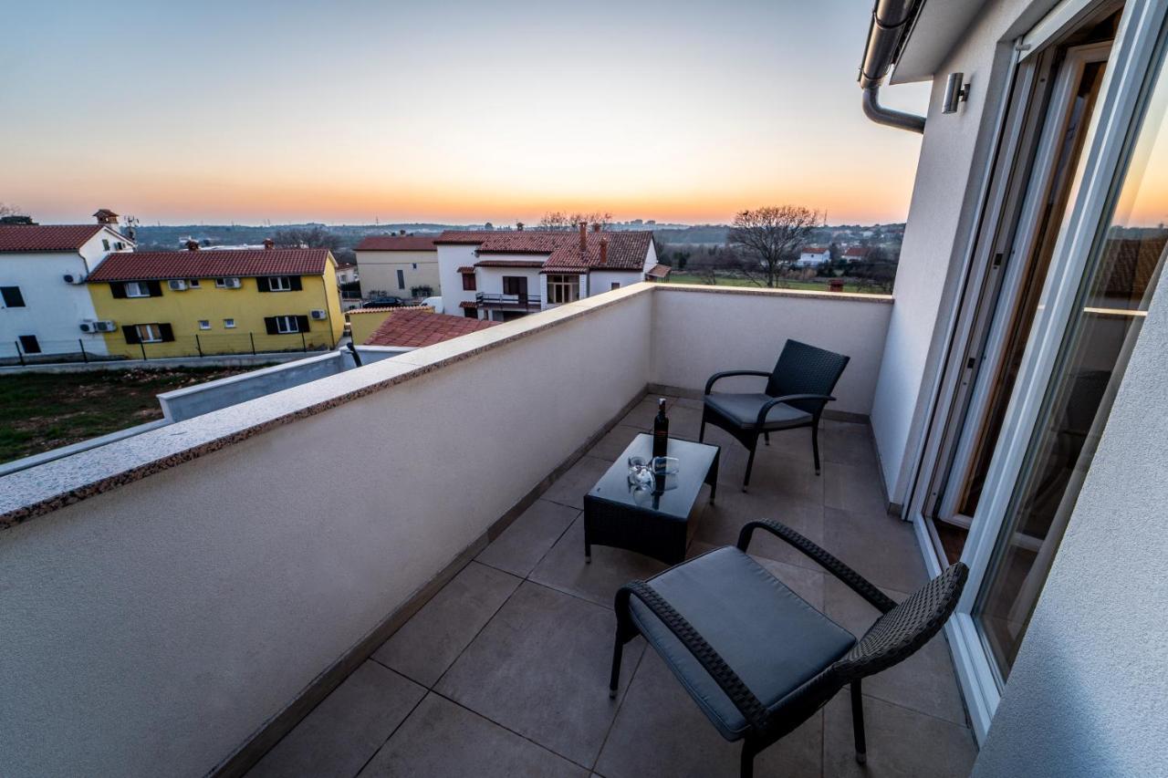 Villa Luka With Private Pool Near Pula Zewnętrze zdjęcie